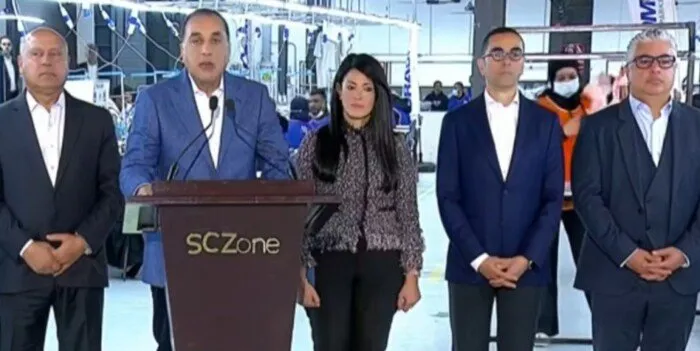 مدبولي: استثمارات البنية الأساسية تحول المنطقة الاقتصادية لقناة السويس إلى قبلة عالمية